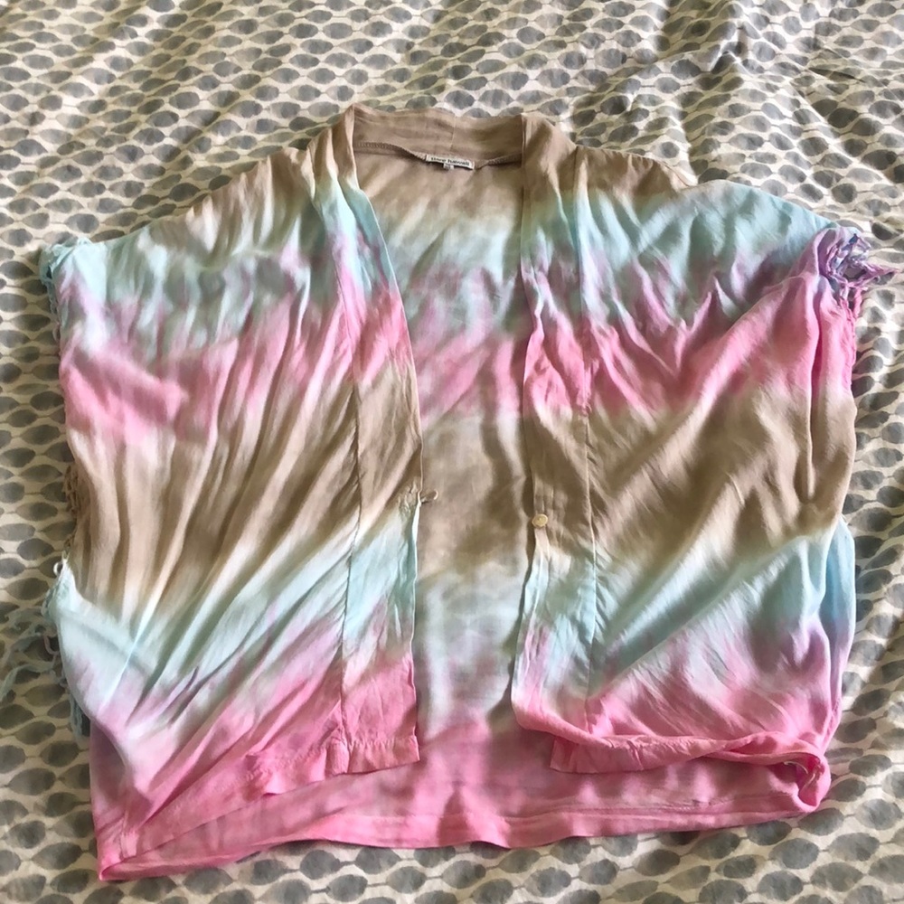 Tiare Hawai’i Kimono top